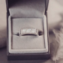 Memorial Ashes Mens Ring -Pure Gem Jewels Ashes Mens Ring Clear