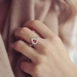 Memorial Ashes Teardrop Sparkle Ring