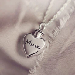 Mum Ashes Locket 8 Mum Ashes Locket -Pure Gem Jewels mum ashes locket 4 1