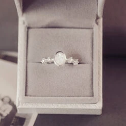 Oval Memorial Ashes Ring 8 Oval Memorial Ashes Ring -Pure Gem Jewels oval memorial ashes ring clear 1