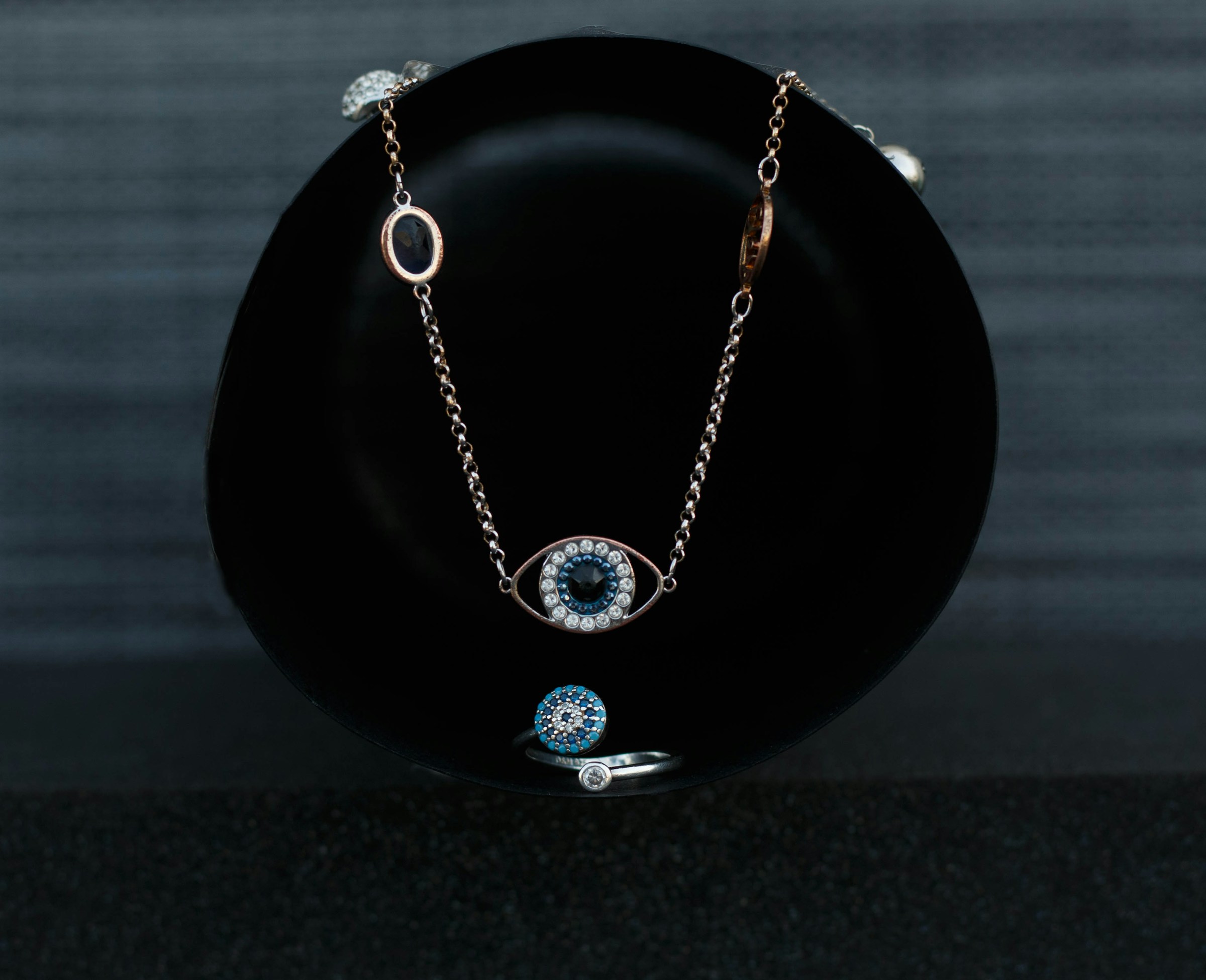 Pure Gem Jewels -Pure Gem Jewels yasara hansani 6RoRPi EIo unsplash